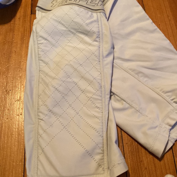 Sliding shorts - Picture 2 of 2